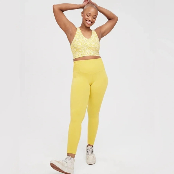 OFFLINE By Aerie Real Me Smocked Legging size medium chartreuse - Picture 1 of 12